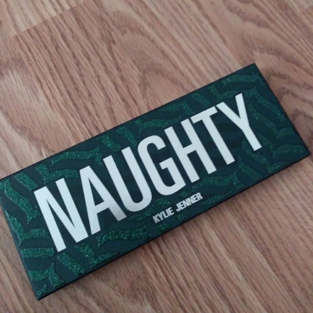 NIB AUTHENTIC KYLIE COSMETICS NAUGHTY PALETTE